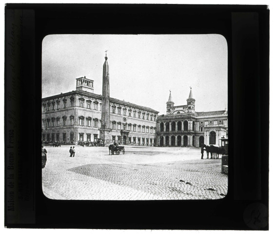 Palais du Latran et obélisque à Rome (Italie).