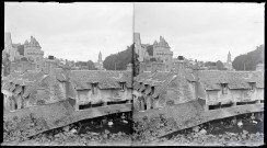 Femmes aux lavoirs de la Garenne, sur le bord de la Marle, à Vannes (Morbihan).
