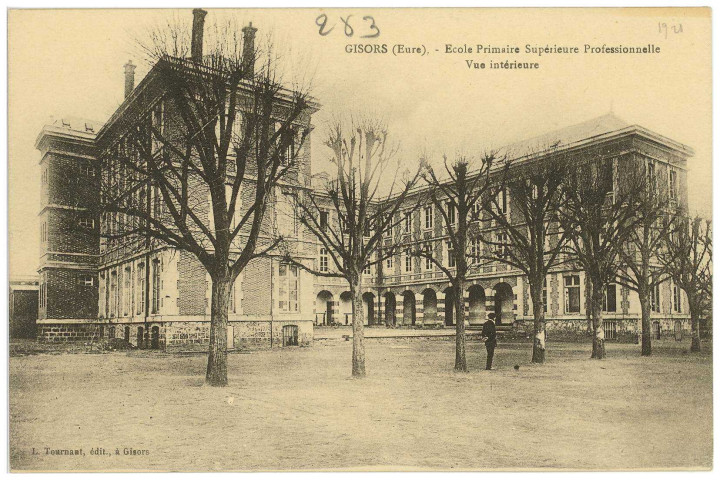 Gisors. Ecole Primaire Supérieure Professionnelle - Vue intérieure.