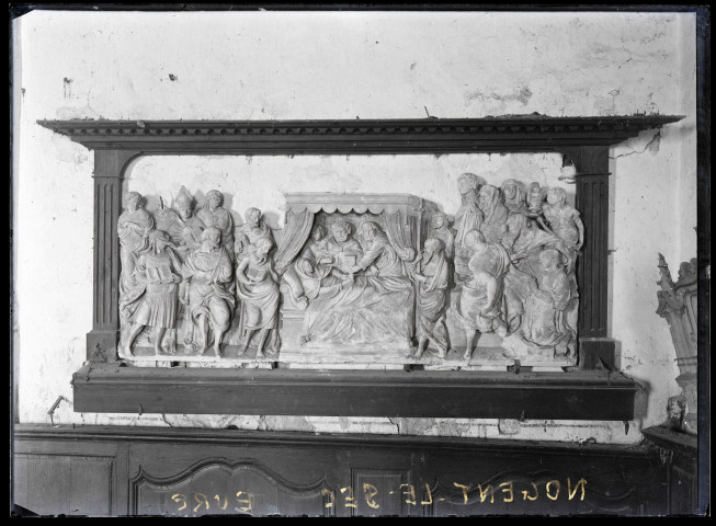 Haut-relief représentant la mort de la Vierge de l'église de Nojeon-le-Sec (Eure).