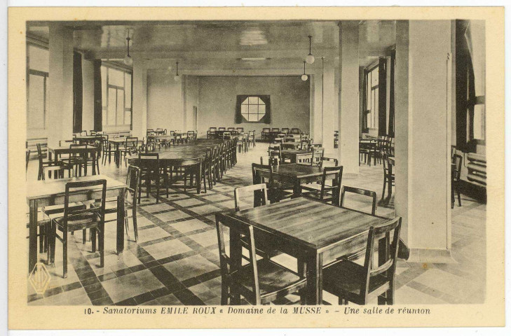 Saint-Sébastien-de-Morsent. Sanatoriums Emile Roux. - «Domaine de la Musse» - Une salle de réunion.