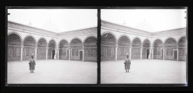 Cour intérieure d'une mosquée algérienne.