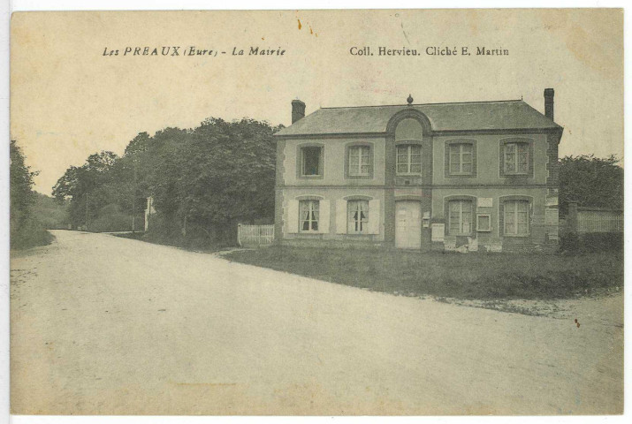 Préaux (Les). La Mairie.