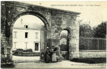 Amfreville-les-Champs. Le Vieux Portail.