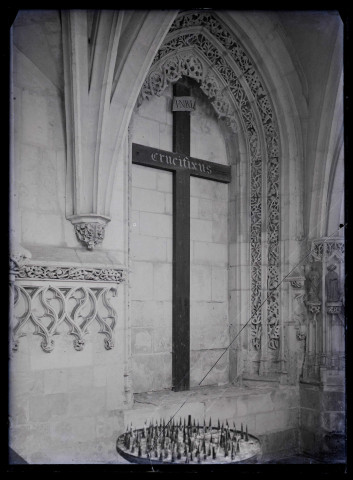 Crucifix de l'église de Rue (Somme).