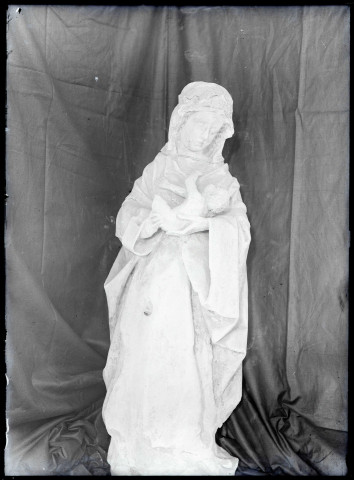 Statue de Vierge à l'enfant de l'église d'Heudebouville (Eure).