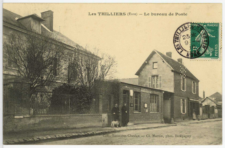 Thilliers-en-Vexin (Les). Le bureau de Poste.