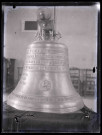 Cloche (probablement de la collégiale Saint-Louis de La Saussaye (Eure)).