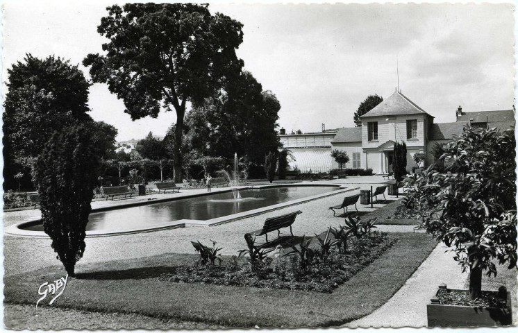 Evreux-Ville. Le Jardin Public.
