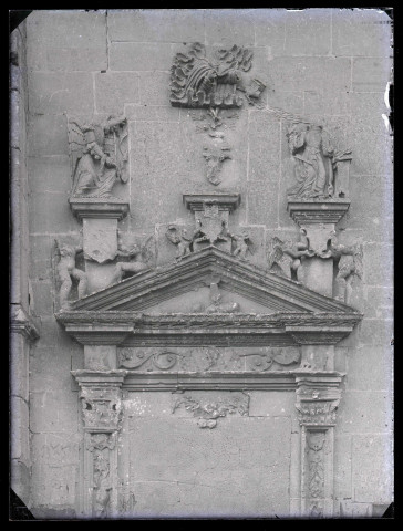 Église de Francheville (Eure), angelots.