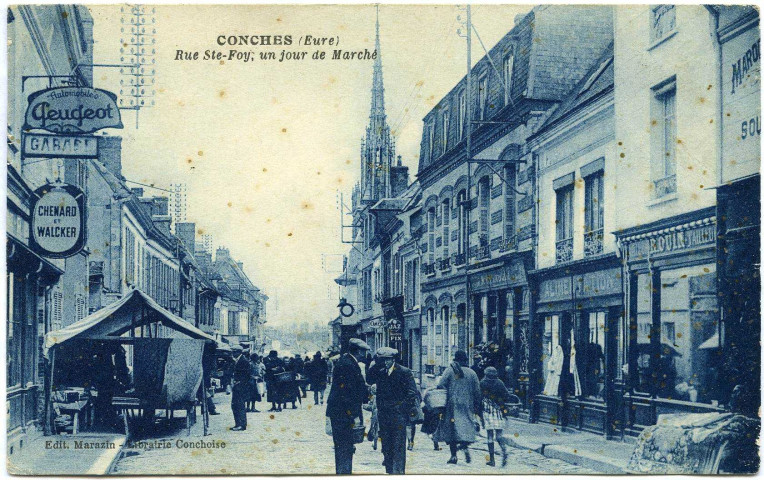 Conches-en-Ouche. Rue Sainte Foy, un jour de Marché.