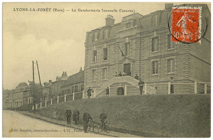 Lyons-la-Forêt. La Gendarmerie (nouvelle Caserne).