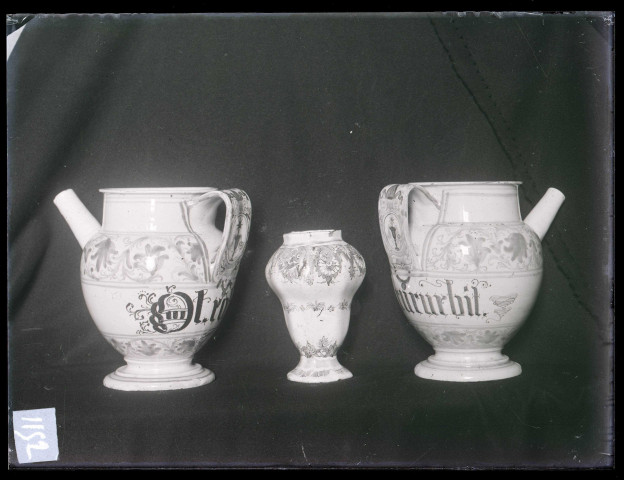 Faïences de Bernay (Eure) (collection Porée).