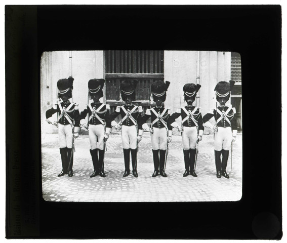 Gendarmerie du Vatican, tenue de gala.