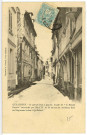 Quillebeuf-sur-Seine. La Grande-Rue, à gauche, façade de «la Maison Royale» construite par Henri IV et lui servant de résidence dans ses fréquentes visites à Quilleboeuf.