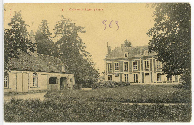 Sainte-Marguerite-de-l'Autel. Château de Lierru.