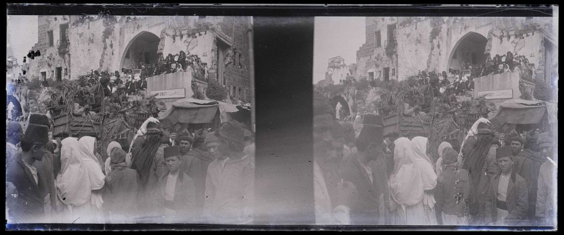 Procession au cœur d'Allenby Street (Israël).