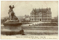 Condé-sur-Iton. Château de Condé-sur-Iton- Côté Est.