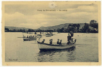 Bouafles. Camp de Bouafles-Un défilé.
