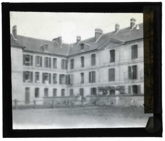 Abbaye Notre-Dame du Bec à Bec-Hellouin (Eure), infirmerie et logement des frères convers.