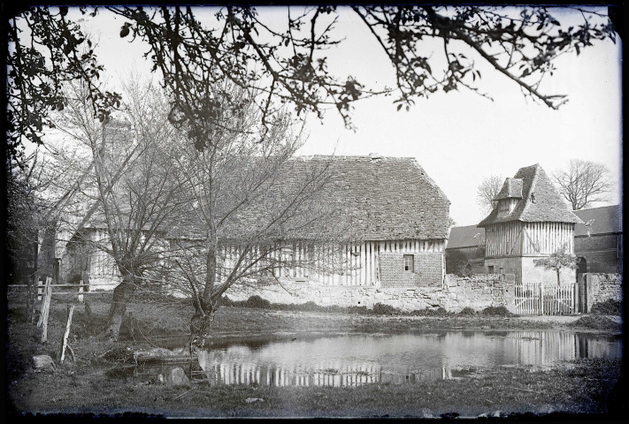 Chaumière normande des environs de Trouville (Calvados).