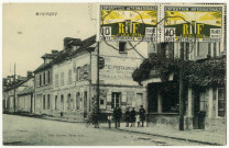 Acquigny. Route de Louviers.