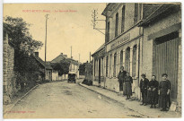 Port-Mort. La Grande Route.