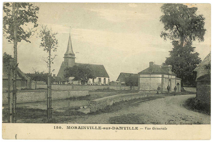 Morainville-sur-Damville. Vue générale.