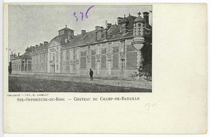 Sainte-Opportune-du-Bosc. Château du Champ de Bataille.