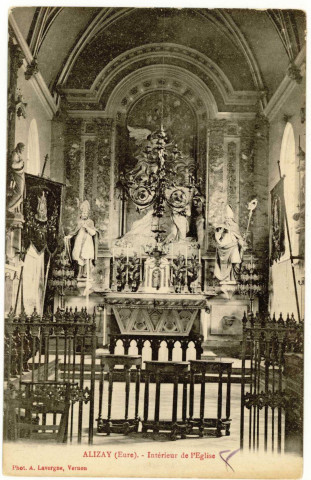 Alizay. Intérieur de l'église.