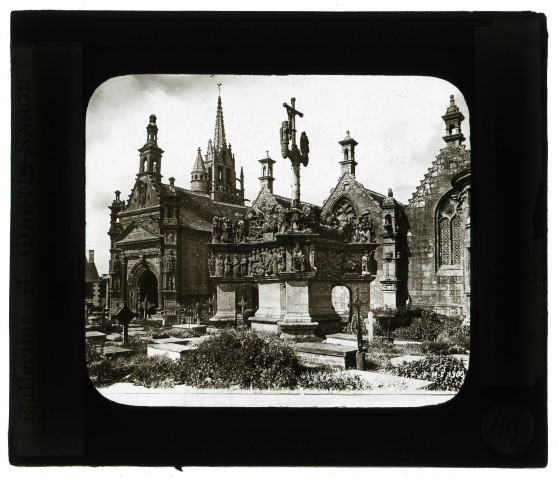 Église et calvaire de Guimiliau (Finistère).