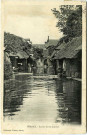 Bernay. Lavoir sur le Cosnier.