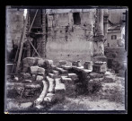 Forum romain avec l'Arc de triomphe de Septimius Severus en l'honneur de la bataille remportée et colonnes antiques à Rome (Italie). Idem 5103.