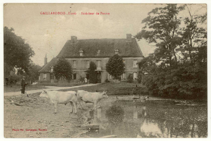 Gaillarbois-Cressenville. Intérieur de Ferme.