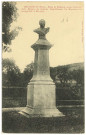 Andelys (Les). Buste de Sellenik, ancien directeur de la Musique et de la Garde Républicaine. Ce monument fut inauguré le 19 Mai 1907.