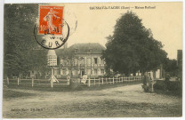 Saussay-la-Vache. Maison Rolland.