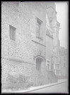 Porte de l'Hôtel de ville de Fougères (Ille-et-Vilaine).