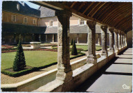 Evreux-Ville. Cloître du Couvent des Capucins.