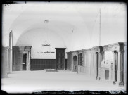 Pièce avec boiseries de l'abbaye Notre-Dame de Fontenelle de Saint-Wandrille-Rançon (Seine-Maritime).