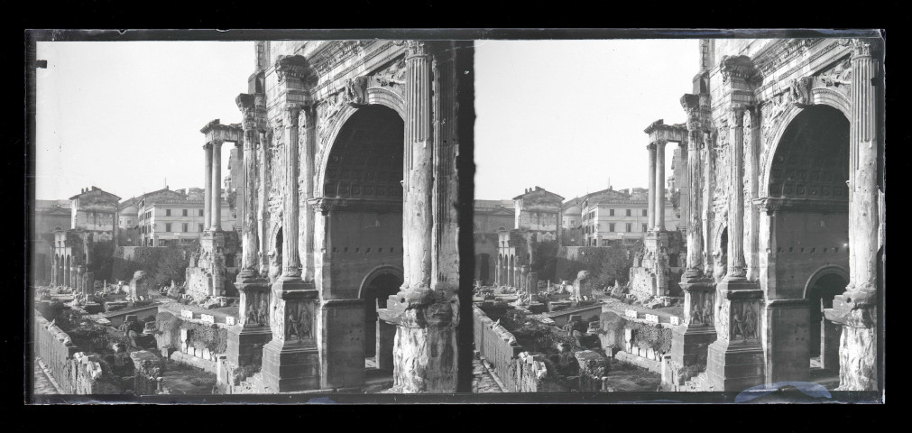Arc de triomphe de Septimius Severus en l'honneur de la bataille remportée à Rome (Italie).