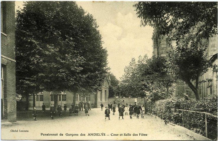 Andelys (Les). Pensionnat de Garçons -Un des dortoirs.