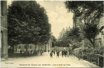 Andelys (Les). Pensionnat de Garçons -Un des dortoirs.