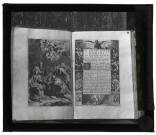 Double page imprimée représentant la Nativité extraite du Missale Romanum d'Anvers (Belgique) de 1672.