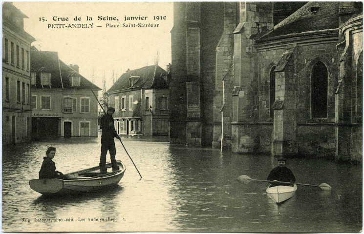 Andelys (Les). Crue de la Seine, Janvier 1910 - Petit Andely Place St Sauveur.