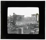 Érechtéion à l'Acropole d'Athènes (Grèce), tribune des cariatides.