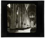 Cathédrale Saint-Étienne de Bourges (Cher), nef.
