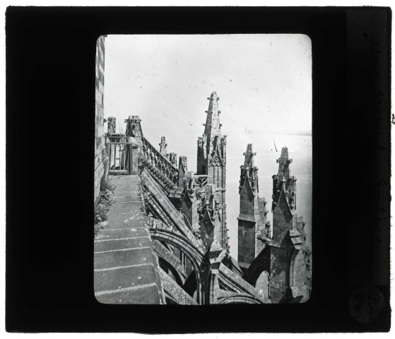 Église abbatiale du Mont-Saint-Michel (Manche), escalier de dentelle.