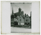 Commerces dans le quartier Saint-Leu près de la cathédrale d'Amiens (Somme).