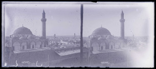 Minaret et mausolée.