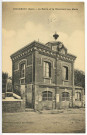Provemont. La Mairie et le Monument aux Morts.